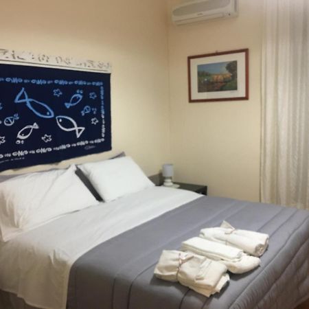 Bilocale Serpotta Di Mary& Gio Apartment ปาแลร์โม ภายนอก รูปภาพ