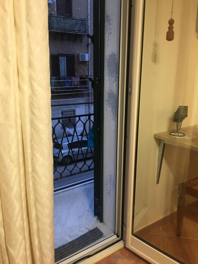 Bilocale Serpotta Di Mary& Gio Apartment ปาแลร์โม ภายนอก รูปภาพ